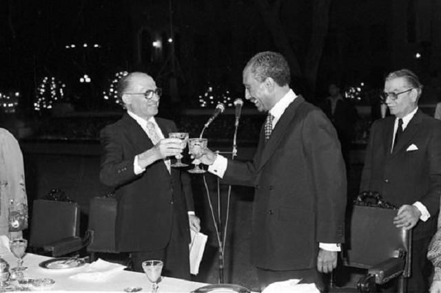 מנחם בגין: מטרוריסט מושמץ למנהיג מוחמא