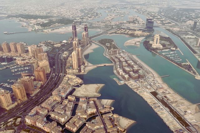 קטר: מדינה קטנה נדחפת לצרה